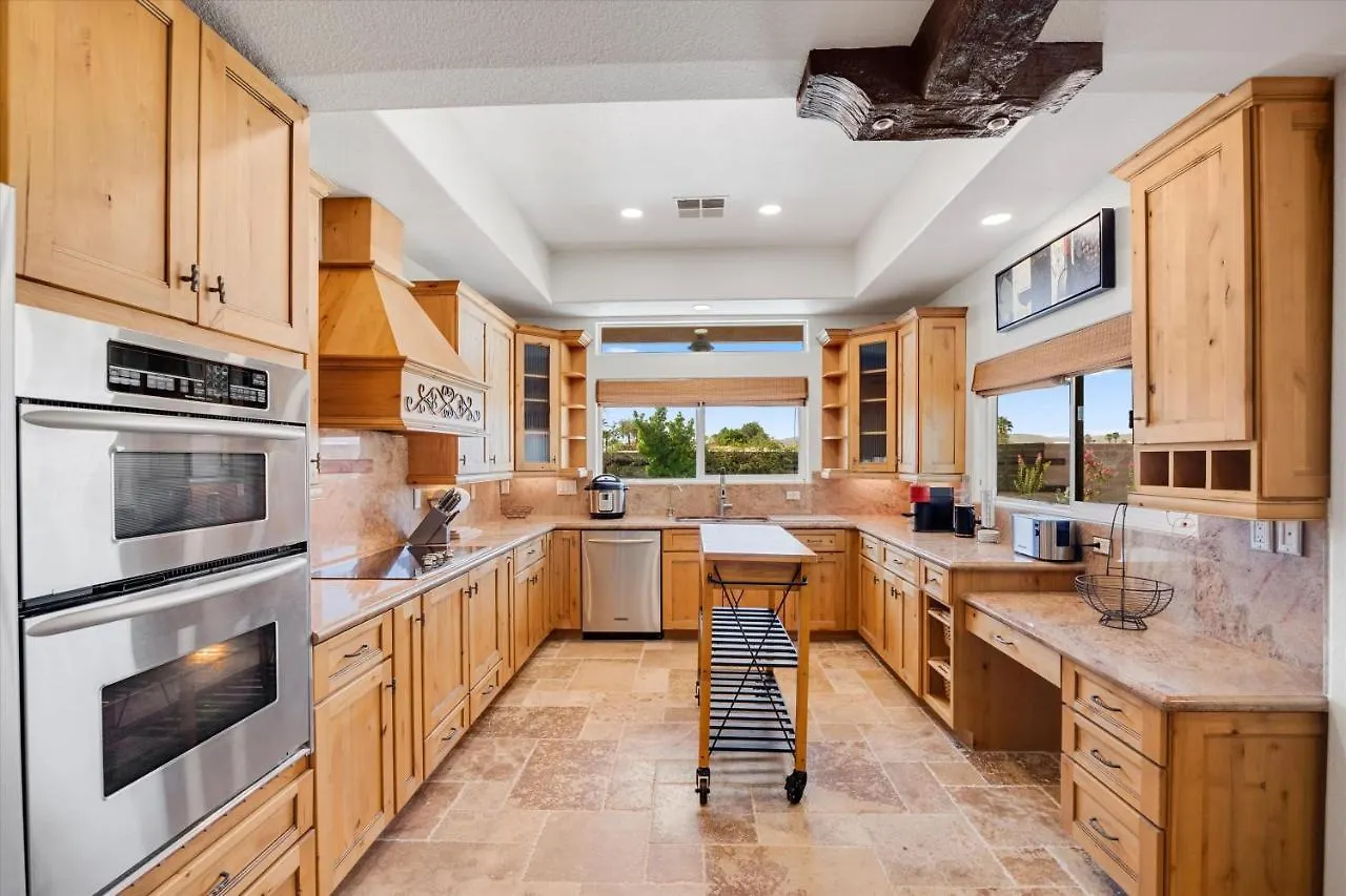 Luxury Villa With Pool And Spa Las Vegas