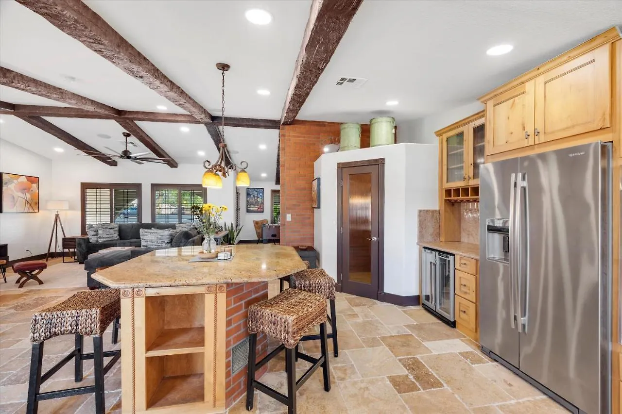 Luxury Villa With Pool And Spa Las Vegas